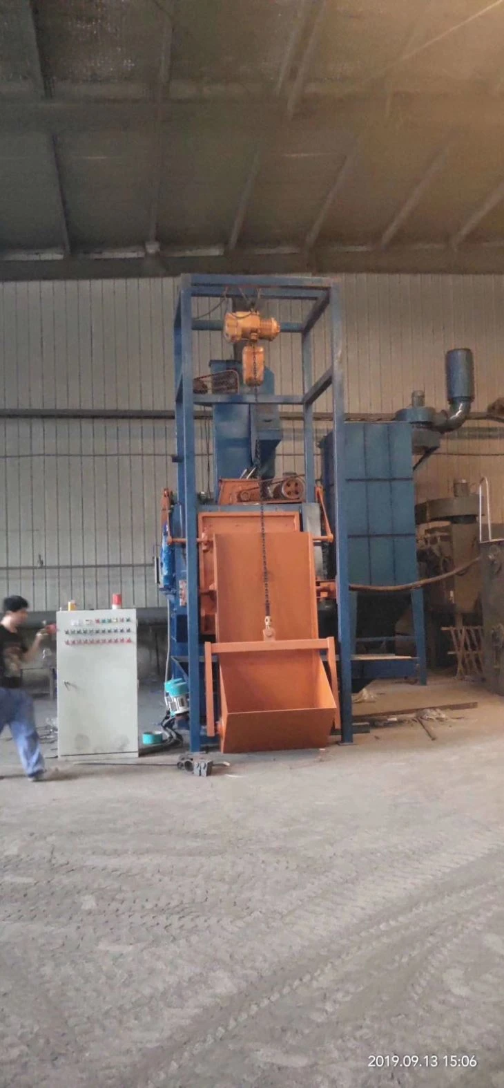 Bar Pipe Shot Blasting Machine For Metal Processing