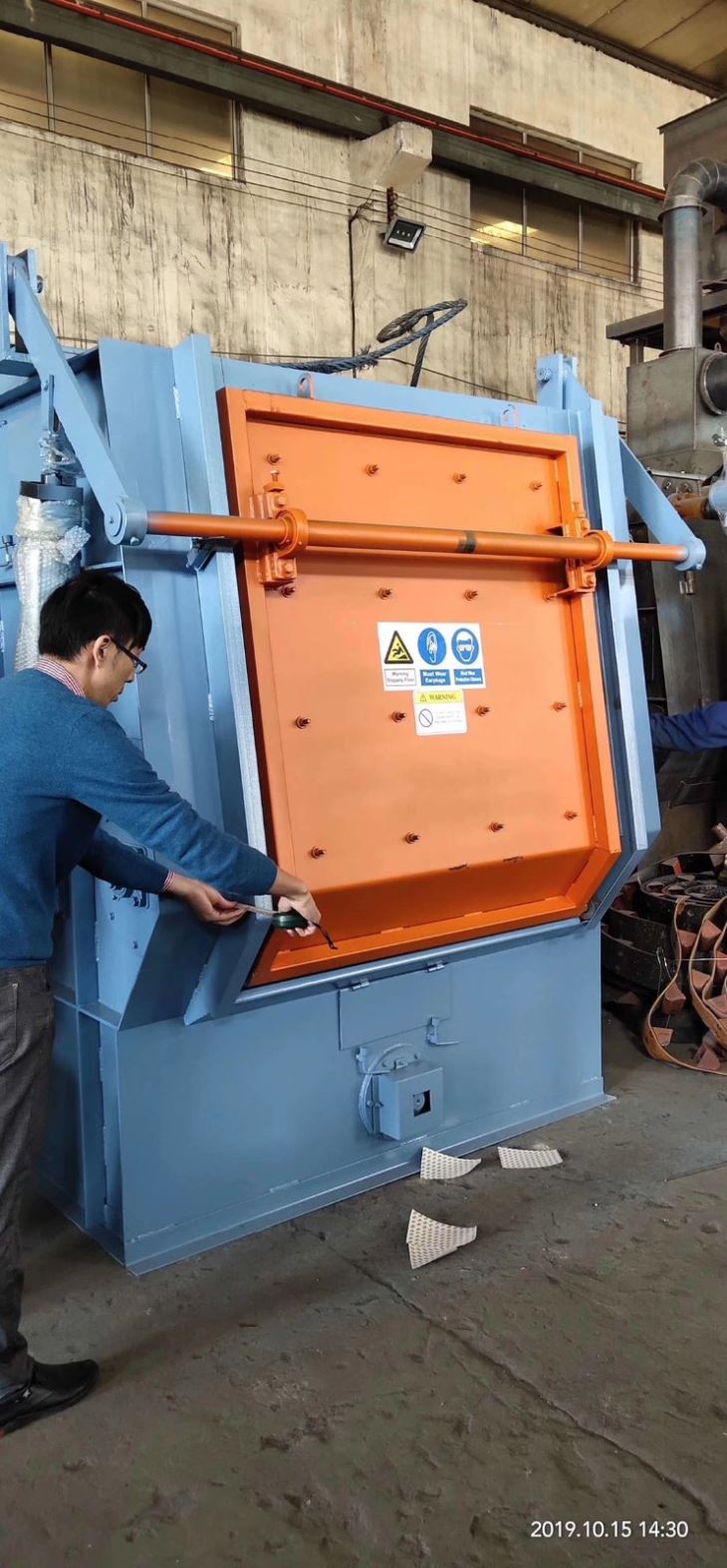 Bar Pipe Shot Blasting Machine For Metal Processing